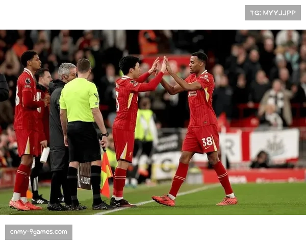 半场战报:马德里竞技凭借格里兹曼的进球,1-0暂时领先利物浦